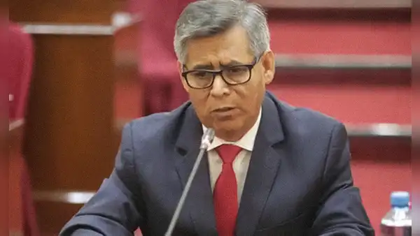 Gobierno propone a Pedro Cartolín como nuevo contralor general en reemplazo de Nelson Shack