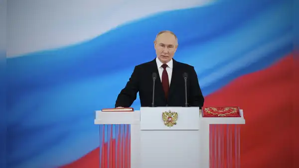 Vladimir Putin jura como presidente de Rusia para un quinto mandato hasta 2030: "Juntos ganaremos"