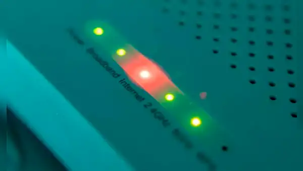 ¿Luz roja en el router wi-fi? Descubre qué significa y cómo solucionarla