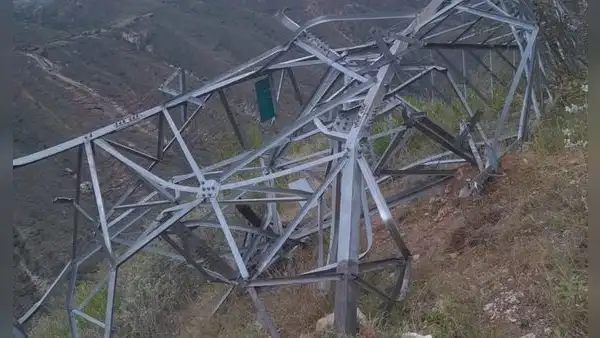 Nueva explosión cerca de Pataz: derriban torre de alta tensión que proveía energía a zona minera