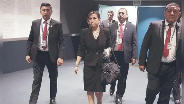 Audio revela que Benavides le pide a un colaborador negar vínculos con agente infiltrado