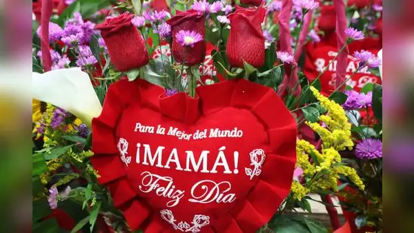 Google homenajea a las madres con un emotivo doodle: descubre la ilustración del Día de la Madre 2024