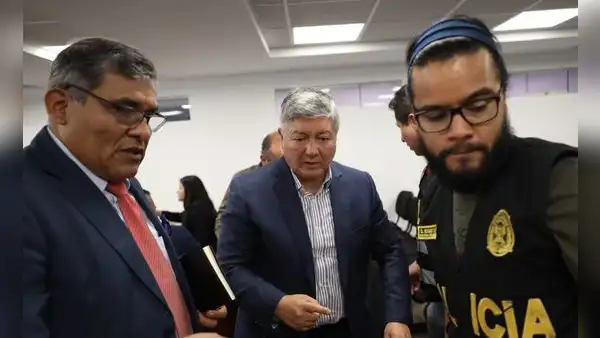 Abogado de Colchado sobre reuniones con Mateo Castañeda: Fue para desbaratar la corrupción