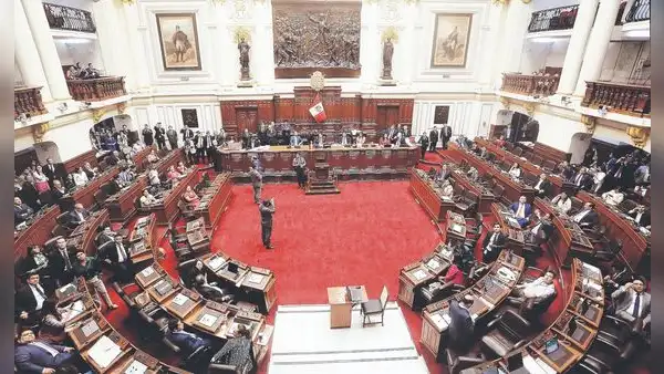 Congresistas apuran paso por proyectos a su medida