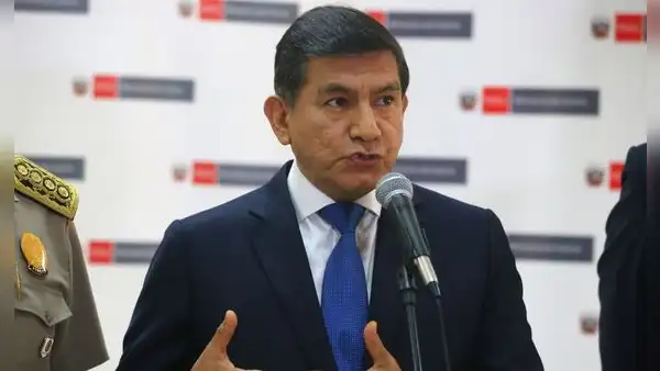 Carlos Morán niega acusaciones de Mateo Castañeda: "No me interesa ser ministro en este Gobierno"