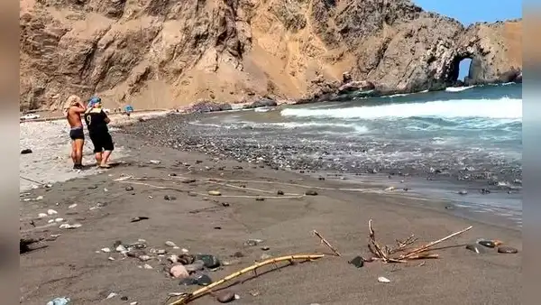 Feminicidio en Cañete: policía encuentra cuerpo de mujer decapitada en playa Boca del Río en Mala