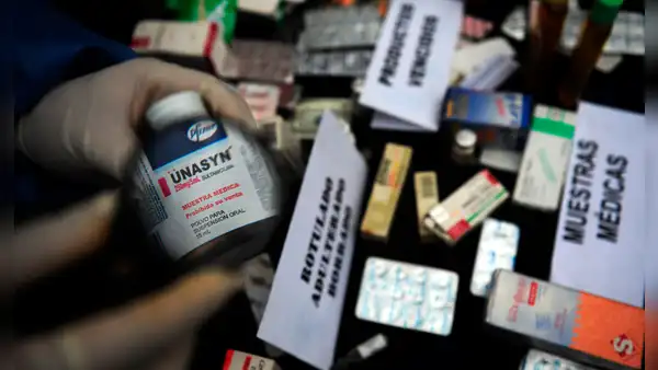 Es oficial: farmacias deberán ofrecer más de 400 medicamentos genéricos, advierte Minsa