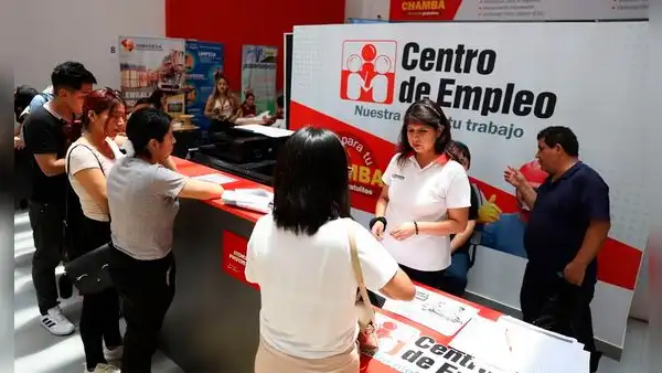 ¡Trabaja en el programa Aurora! Entidad ofrece 57 puestos laborales con sueldos de hasta S/8.000