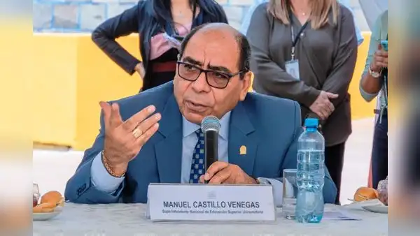 Jefe de Sunedu cobró doble sueldo: trabajaba como docente en UNP y supervisaba la institución al mismo tiempo.