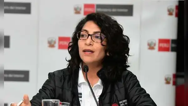 Ministra de Cultura minimiza desaprobación a Dina Boluarte: No trabajamos para las encuestas