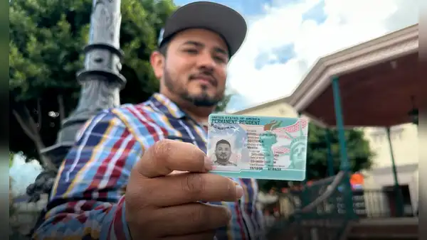 CONOCE la ley que permite a migrantes indocumentados conseguir la Green Card en Estados Unidos