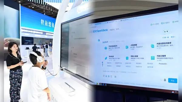 La inteligencia artificial de CHINA que apunta a superar a ChatGPT y liderar la carrera de la IA