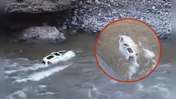 Carretera Central: minivan cae al río Mantaro y es arrastrada por las caudalosas aguas