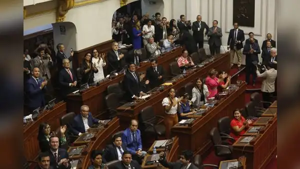 Comunidad internacional en alerta ante paquetazo autoritario del Congreso