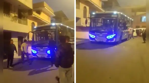 Bus que circulaba por una calle atropella y mata a adulta mayor: vecinos intentaron golpear al chofer