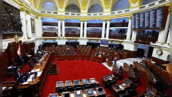 Los empresarios levantan su voz contra el Congreso y el Gobierno