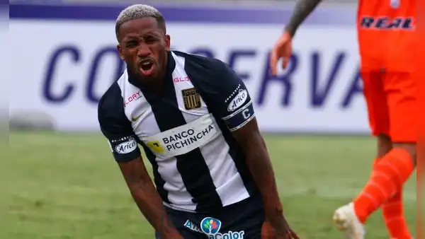 Jefferson Farfán REVELA la verdad sobre si recibió un grifo para firmar por Alianza Lima