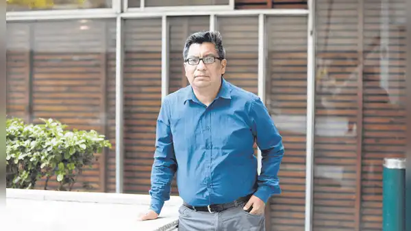 Historiador José Ragas: "Sostengo que esta es una dictadura parlamentaria"