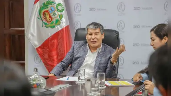 Wilfredo Oscorima: inicia recolección de firmas para la revocatoria del gobernador regional