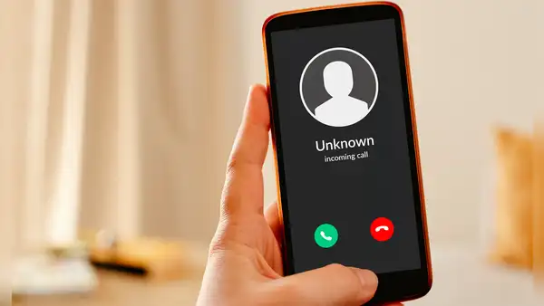 ¿Por qué hay teléfonos que te llaman, no dicen nada y qué puedes hacer para que te cuelguen?