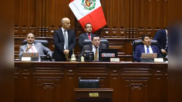Comisión Permanente aprueba propuesta de Ley de Amnistía, proyecto que prescribe delitos de lesa humanidad
