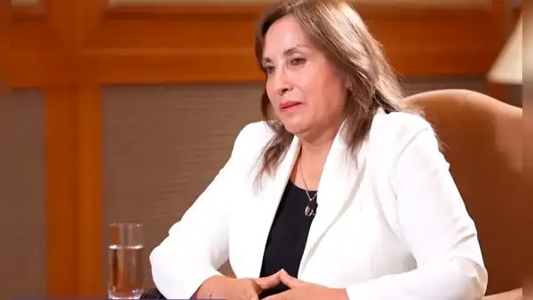 Dina Boluarte brinda entrevista en China y se quiebra, pero en Perú sigue sin declarar a la prensa