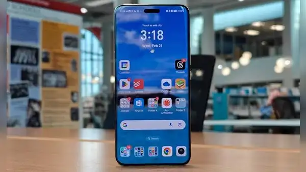 Este teléfono destaca con la mejor pantalla del mundo: supera al Samsung Galaxy S24 Ultra y al iPhone 15 Pro Max