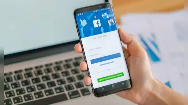 ¿Qué ocurre cuando agitas tu celular mientras tienes la aplicación de Facebook abierta?