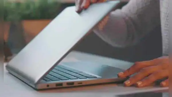 ¿Sabías que puedes hacer que tu laptop siga encendida aunque cierres la tapa? Te enseñamos