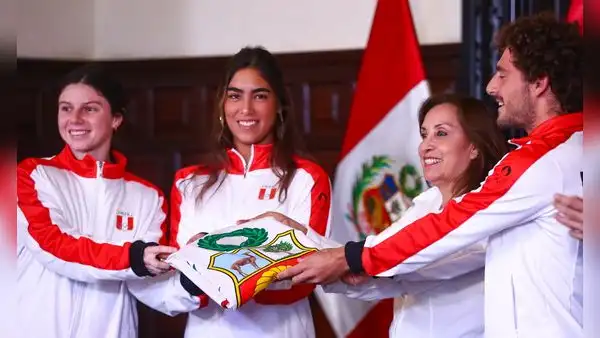 Dina Boluarte promete premio de 60.000 dólares a deportistas que ganen medalla de oro en París 2024