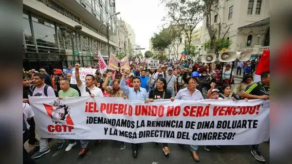 Perú: retroceso de la democracia