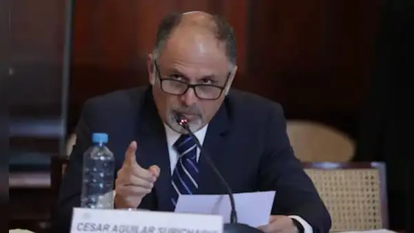 Subcomisión aprobó informe final de César Aguilar como candidato a contralor de la República