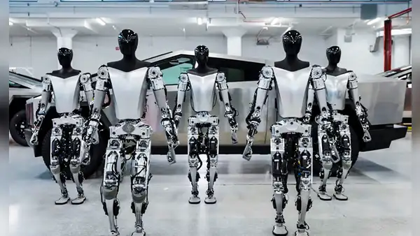 Elon Musk anuncia que sus robots humanoides trabajarán en Tesla desde el 2025: precio bordeará los $20,000