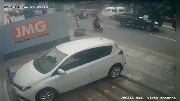 Choque múltiple en Miraflores: cámaras captan el preciso momento del accidente en av. Del Ejército