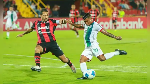 ¡Triunfo rojinegro! Alajuelense venció 3-1 a Marathón en su debut en la Copa Centroamericana 2024