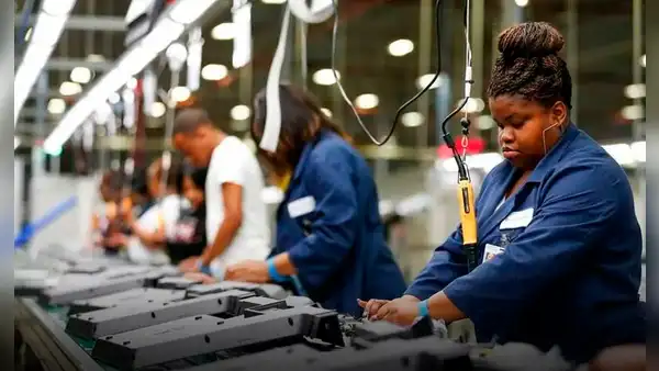 Mercado laboral de Estados Unidos sorprende a la baja y tasa de desempleo subió a 4,3%