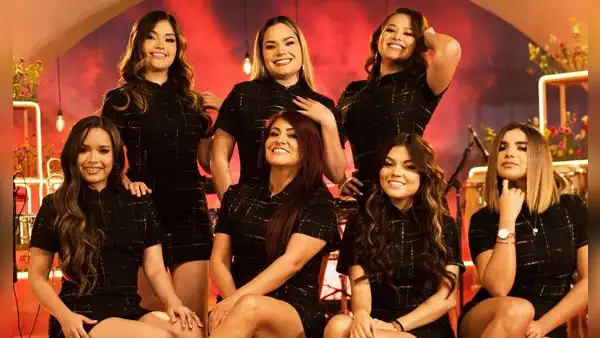 Corazón Serrano estrena 8 videos musicales nuevos de 'Recuerdos del corazón' y sorprende a fans