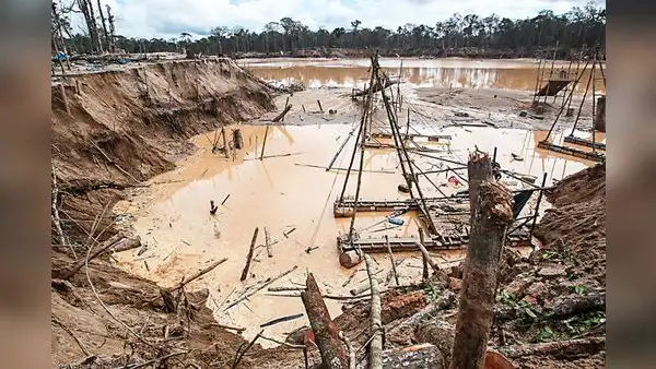 Oro toca picos históricos mientras minería informal en Perú prospera