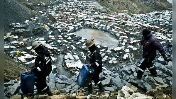 Hallan 4 cuerpos de mineros asesinados en La Rinconada por presunta disputa de oro con banda 'Los Primos'