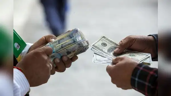 Dólar inicia al alza con S/3,7461 este martes 26 de agosto