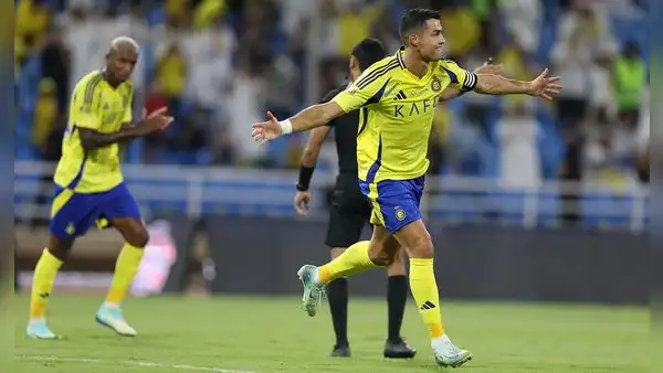 Con golazo de Cristiano Ronaldo, Al Nassr goleó a Al Feiha y ganó por primera vez en la Saudi Pro League