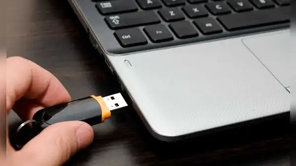 ¿Cómo evitar que tu laptop abra automáticamente las memorias USB? La protegerás de los virus