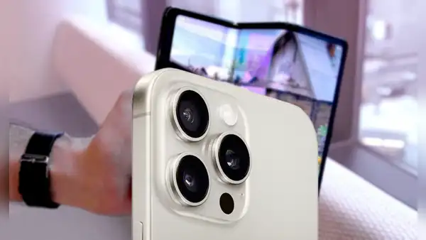 El teléfono chino con formato de tres pantallas que opacaría el lanzamiento del iPhone 16