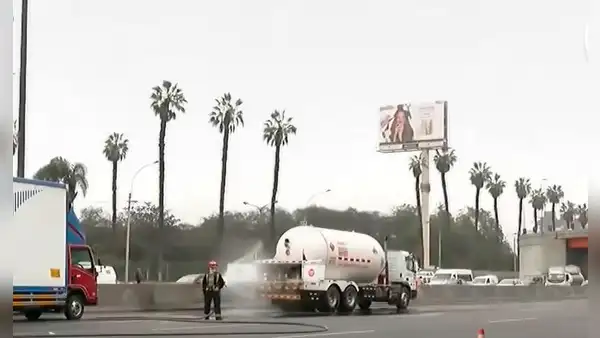 Reabren la Panamericana Sur tras 7 horas de cierre por accidente de fuga de gas de camión cisterna en San Borja