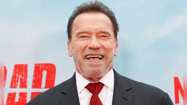 Arnold Schwarzenegger paga a Warner Bros 1 dólar anual por casi 30 años por esta peculiar razón