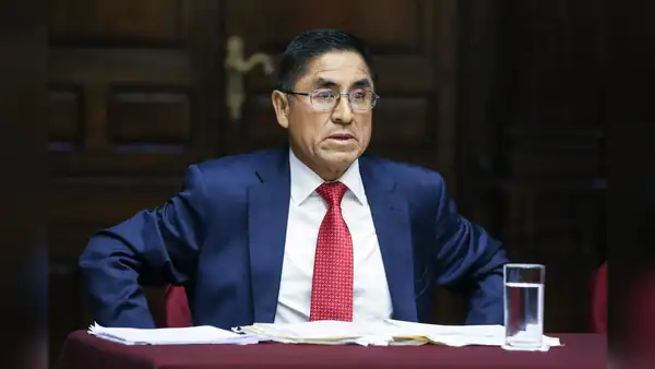 César Hinostroza queda impedido de ejercer como abogado hasta 2027
