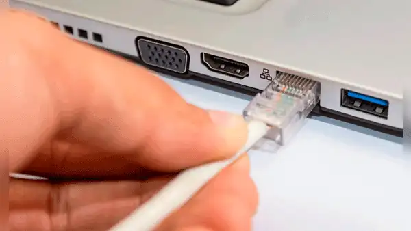 ¿Por qué las laptops modernas dejaron de incluir el puerto Ethernet si es muy importante?