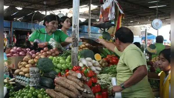 Malestar económico se apodera de Ayacucho, Pucallpa y Tacna