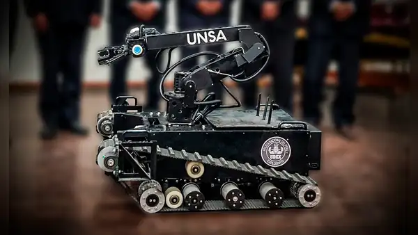 El nuevo robot que desactiva bombas creado por ingenieros de la UNSA: “Podría entregarse a las Fuerzas Armadas”