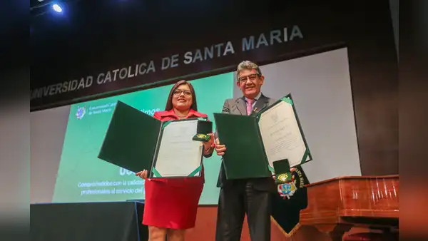 Educación de Moquegua sigue creciendo con el aporte de Southern Perú a través del programa beca esperanza joven